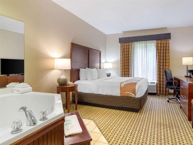 Quality Inn & Suites Decatur - Atlanta East Lithonia Bagian luar foto