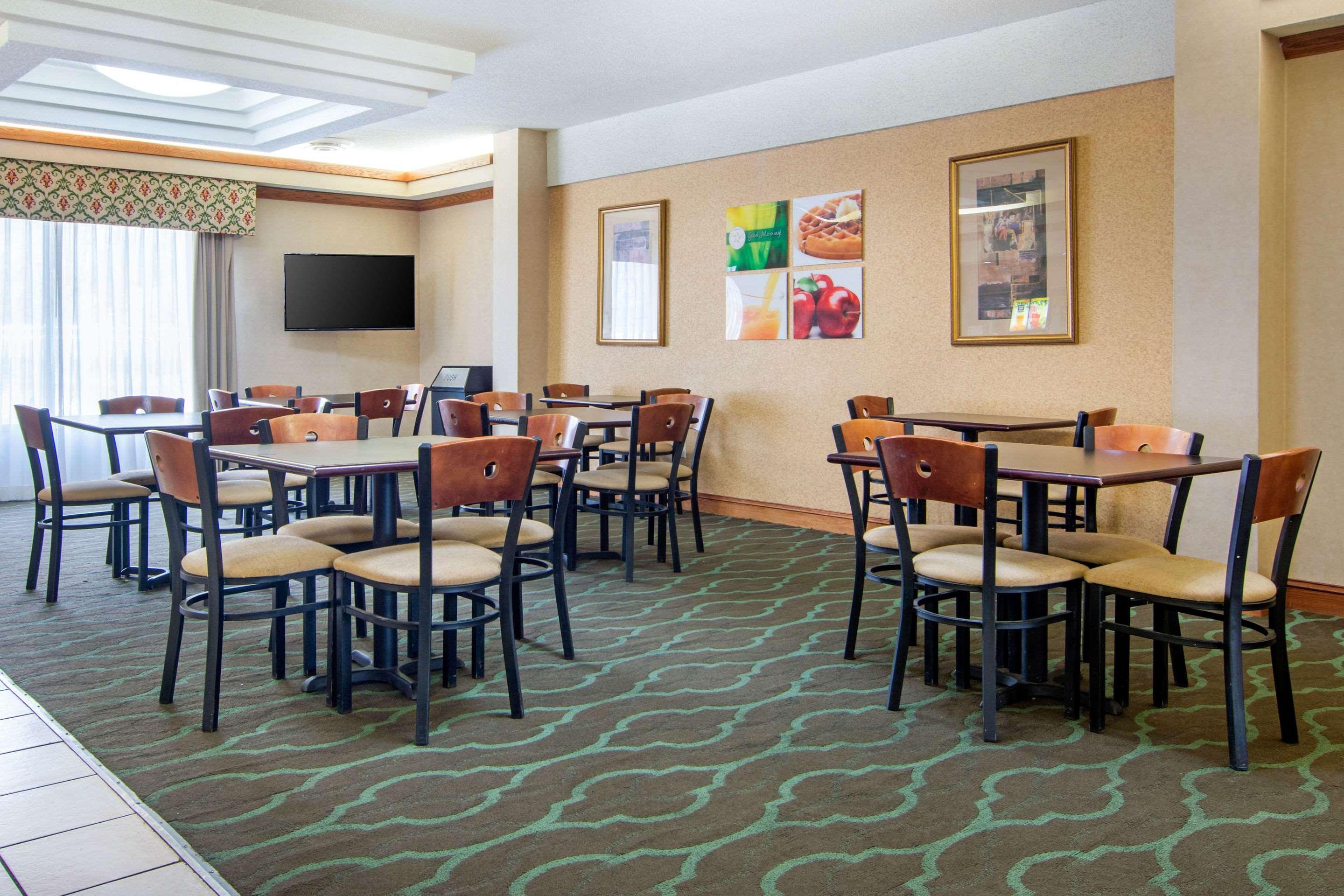 Quality Inn & Suites Decatur - Atlanta East Lithonia Bagian luar foto