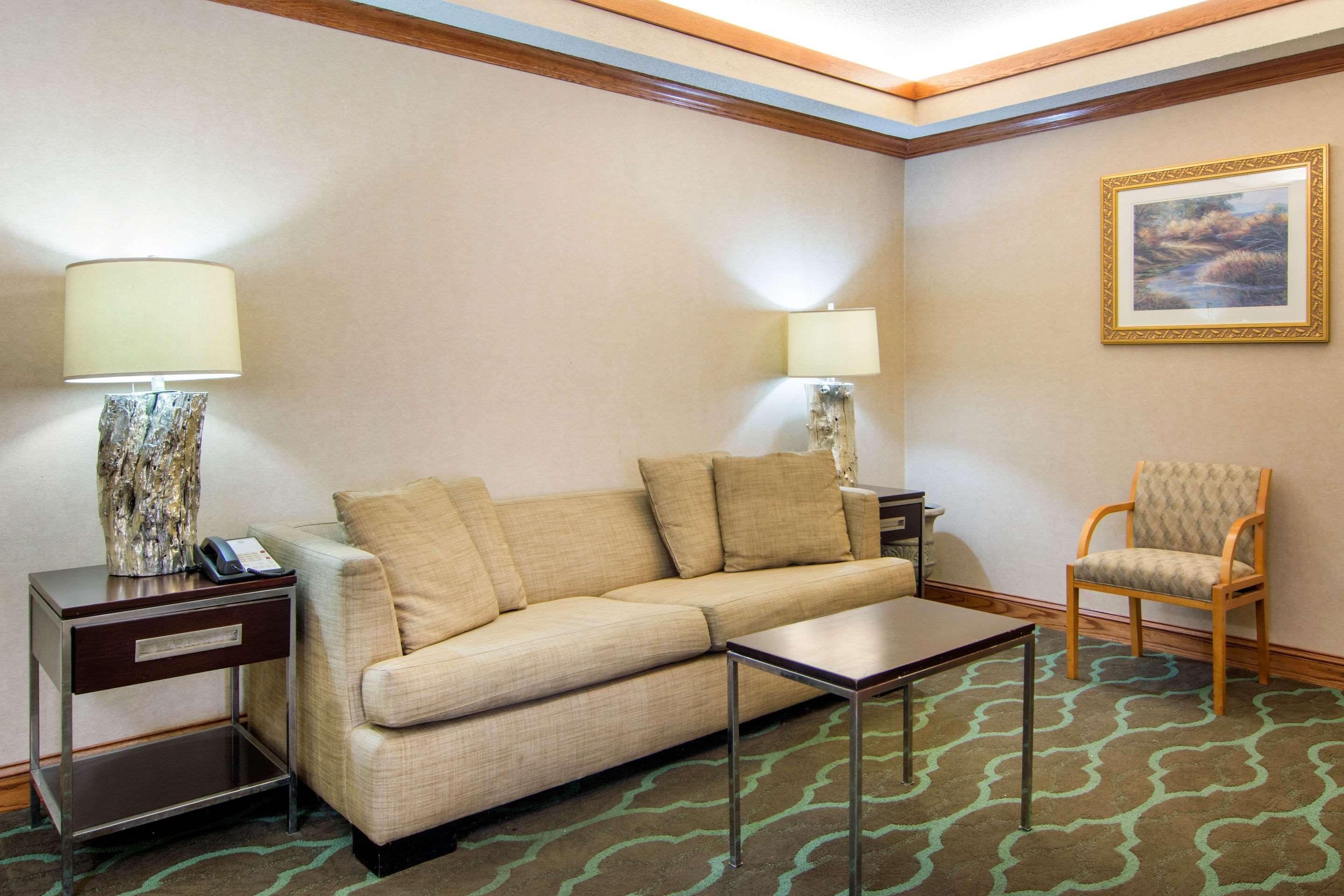 Quality Inn & Suites Decatur - Atlanta East Lithonia Bagian luar foto