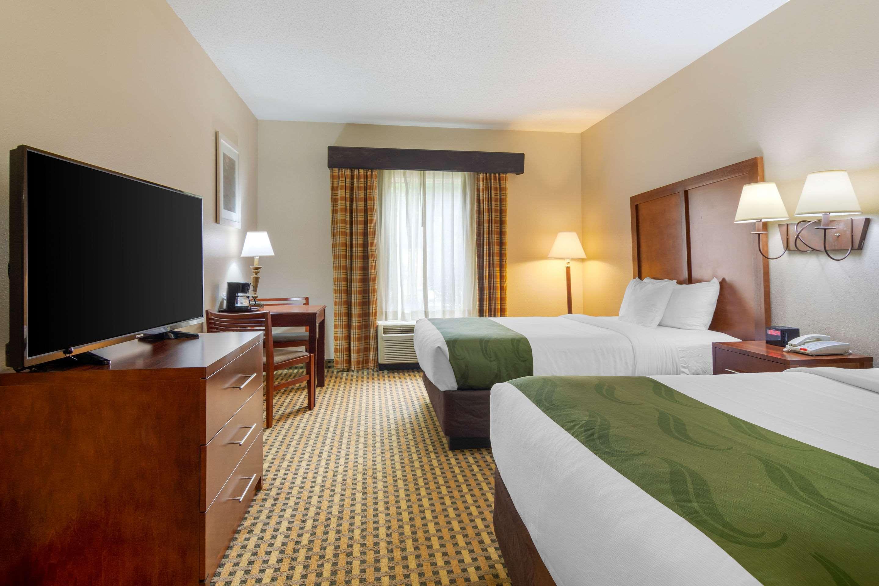 Quality Inn & Suites Decatur - Atlanta East Lithonia Bagian luar foto