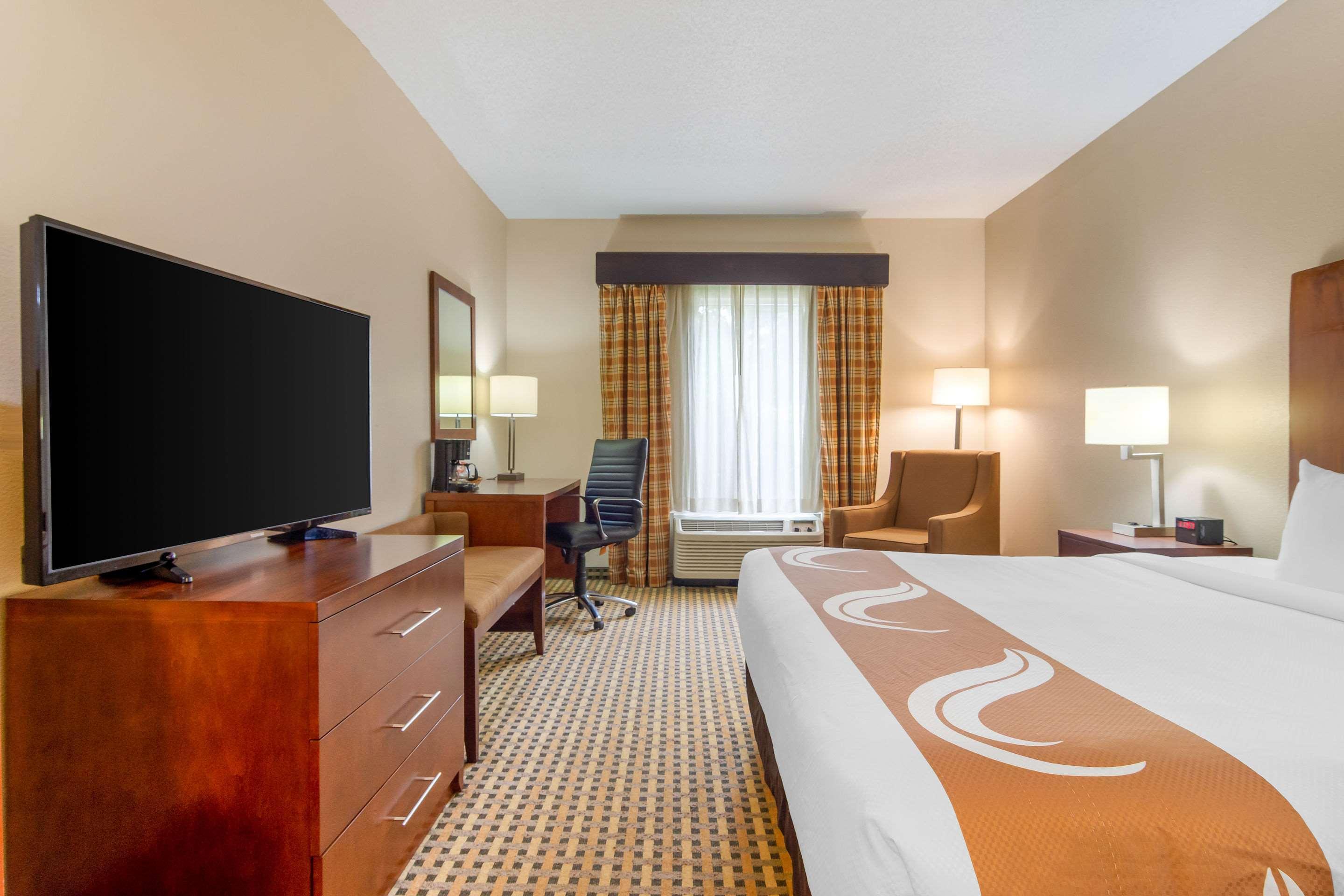 Quality Inn & Suites Decatur - Atlanta East Lithonia Bagian luar foto